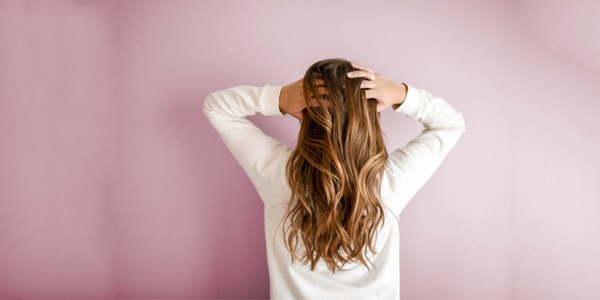 Πως να μακρύνω τα μαλλιά μου; | 7 γρήγοροι τρόποι